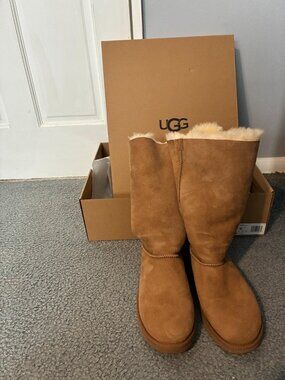 UGG Bailey Bow II Tall Chestnut Boots - Women's size 8 New With Box
